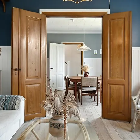 Soul In A 100-year-old On Langeland 度假居